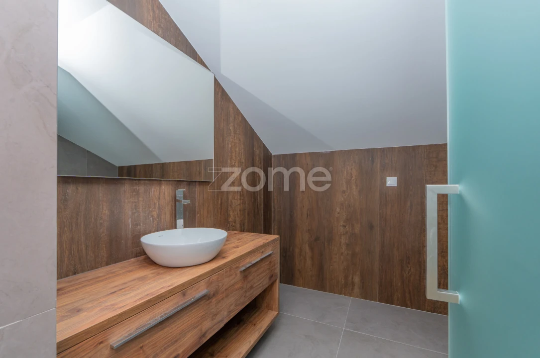 Apartamento T4 para Venda em Carcavelos e Parede Foto 4