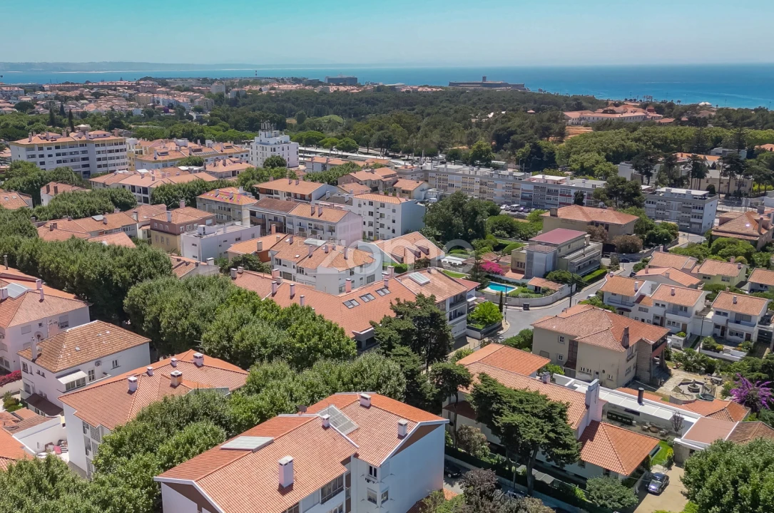 Apartamento T4 para Venda em Carcavelos e Parede Foto 24