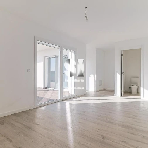 Moradia T4 para Venda em Antuzede e Vil de Matos Foto 20