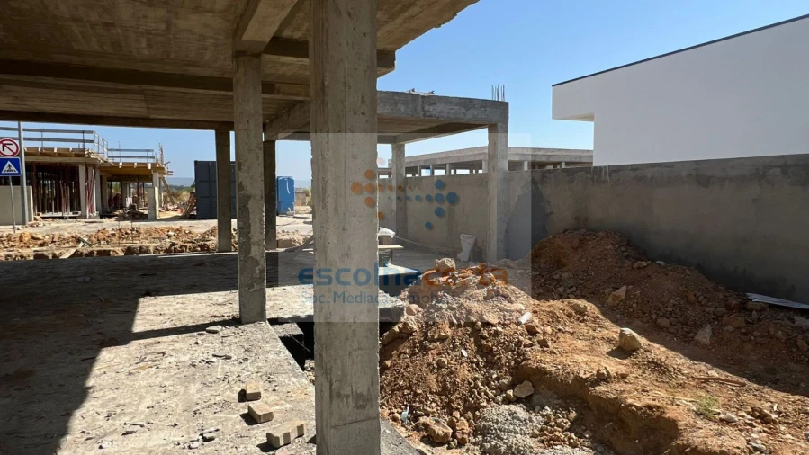 Moradia T3 para Venda em Quinta do Anjo Foto 4