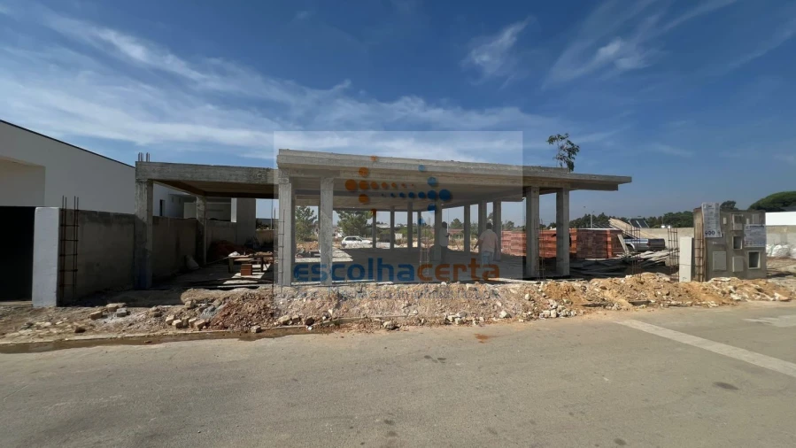 Moradia T3 para Venda em Quinta do Anjo Foto 1