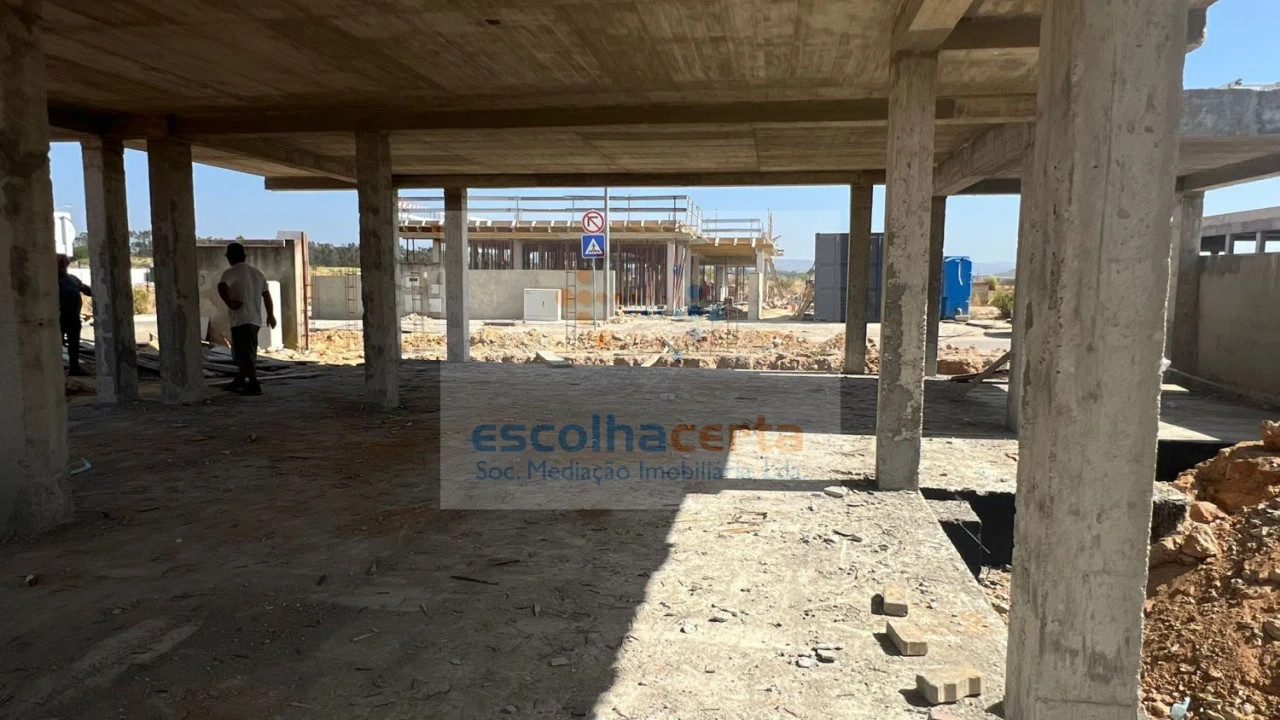 Moradia T3 para Venda em Quinta do Anjo Foto 3