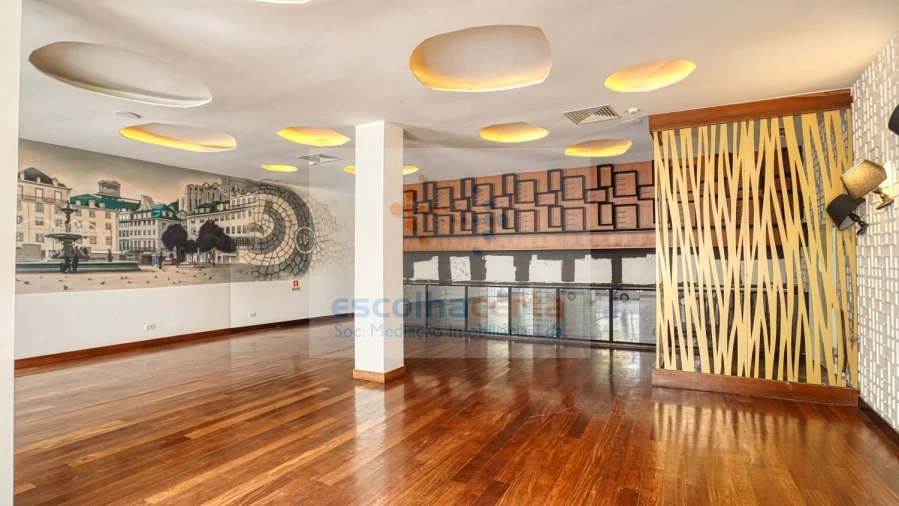 Loja para Venda em Santo António Foto 8