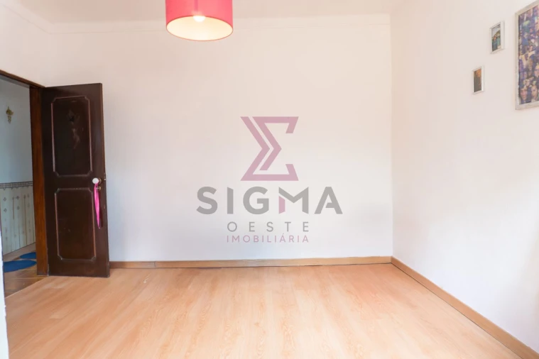 Moradia T3 para Venda em Roliça Foto 17