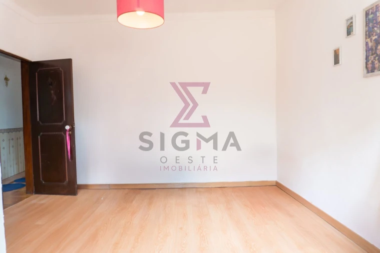 Moradia T3 para Venda em Roliça Foto 17