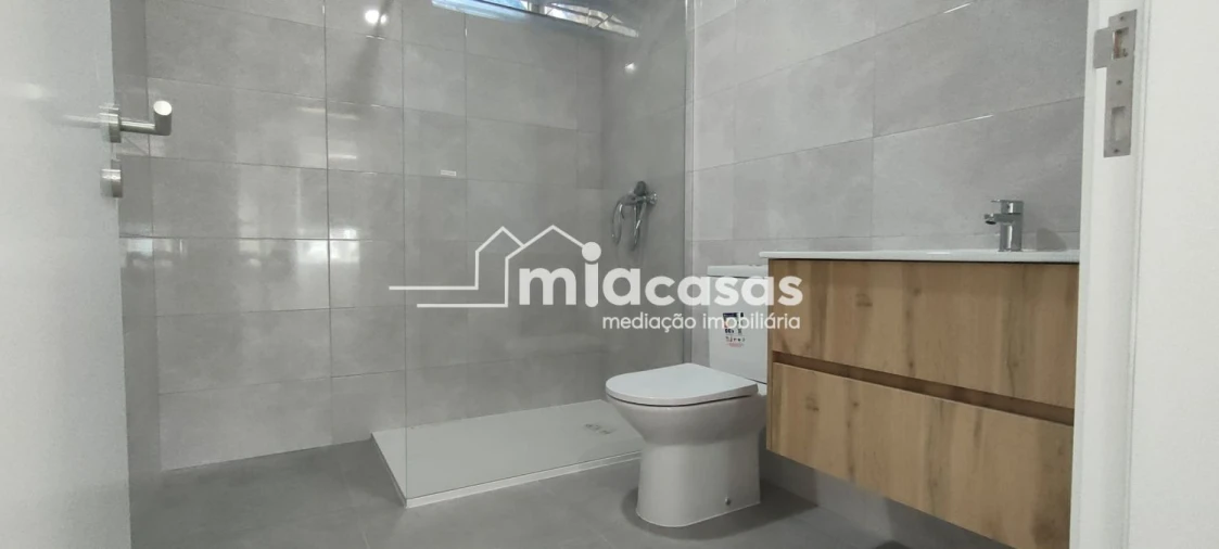 Apartamento T2 para Venda em Luso Foto 17