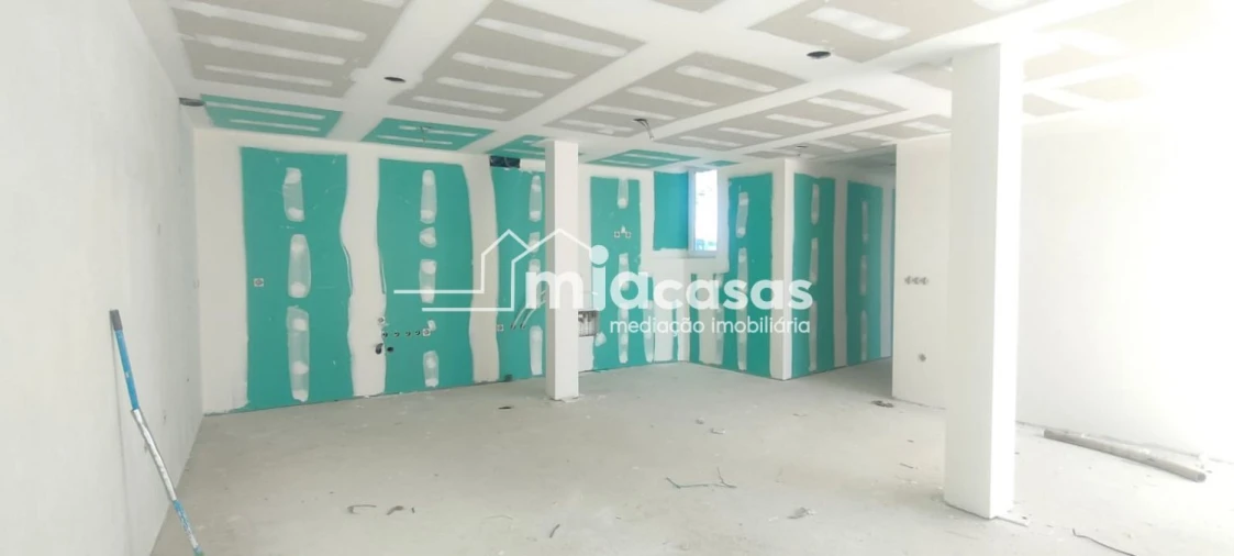 Apartamento T2 para Venda em Luso Foto 7