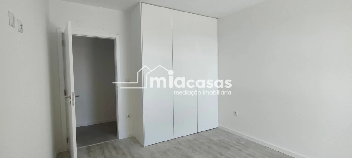 Apartamento T2 para Venda em Luso Foto 20