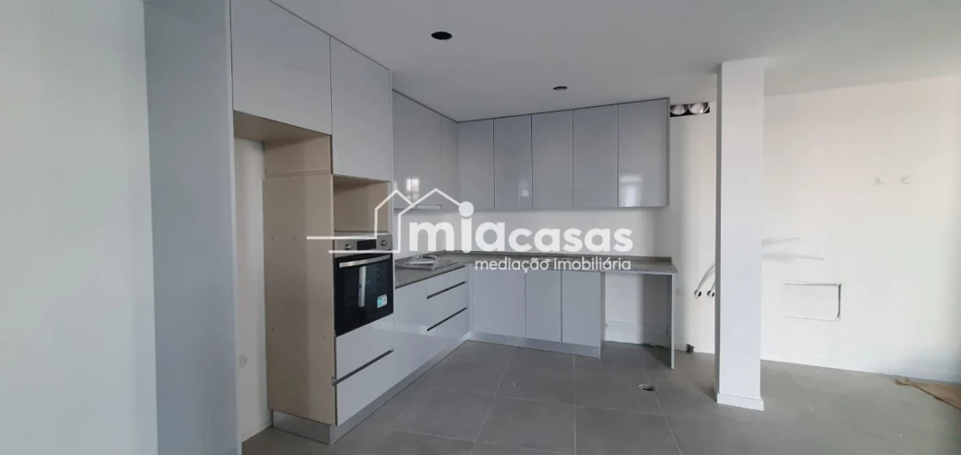 Apartamento T2 para Venda em Luso Foto 4
