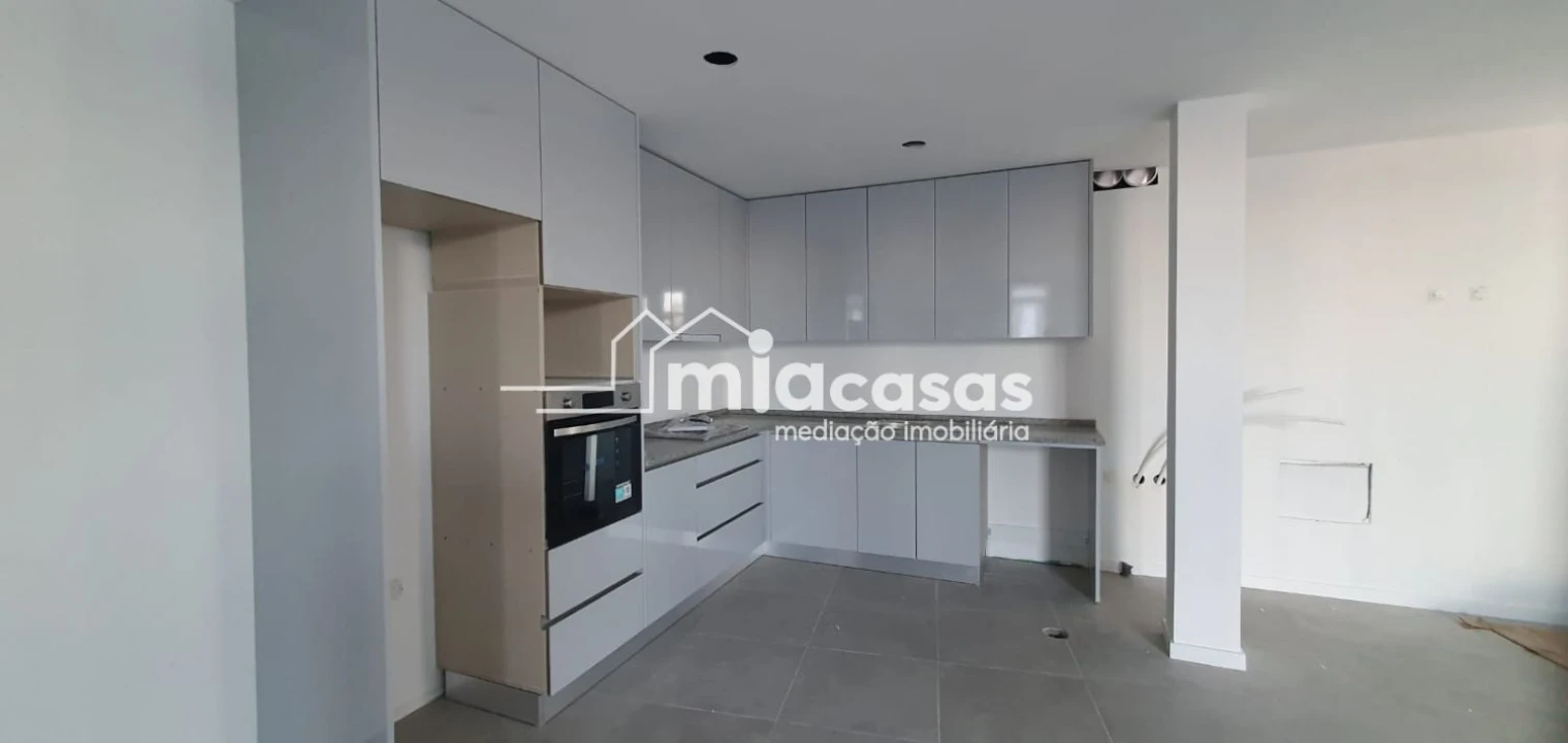 Apartamento T2 para Venda em Luso Foto 4