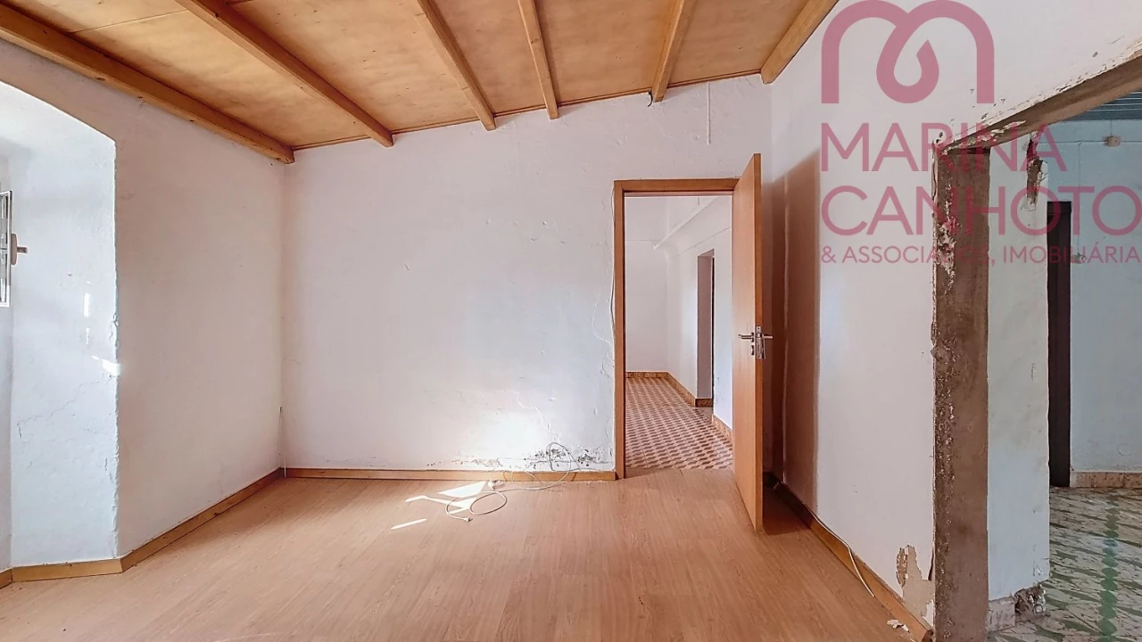 Quinta T3 para Venda em Orada Foto 16