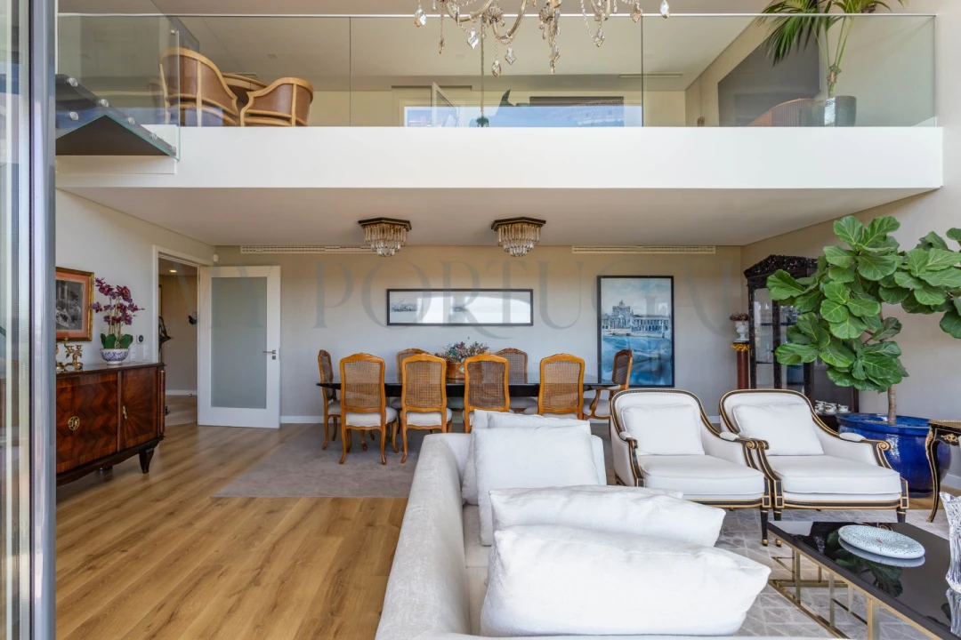 Apartamento T4 para Venda em Porto Salvo Foto 1