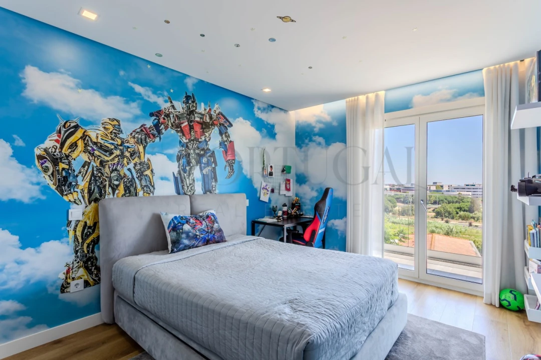 Apartamento T4 para Venda em Porto Salvo Foto 39