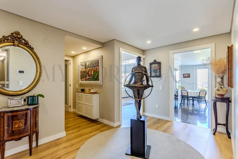 Apartamento T4 para Venda em Porto Salvo Foto 10