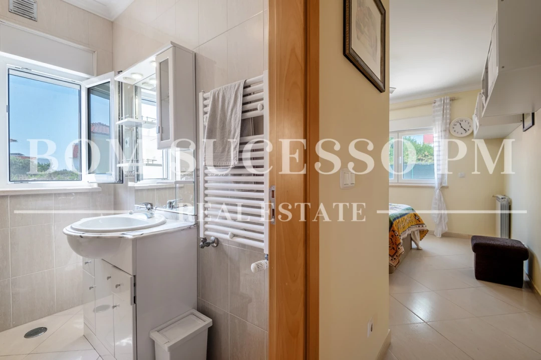 Moradia T3 para Venda em Vau Foto 32