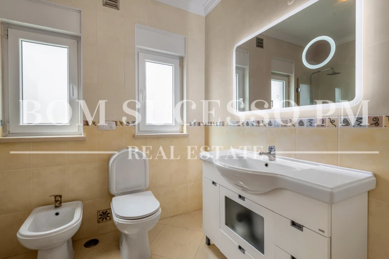 Moradia T3 para Venda em Vau Foto 39