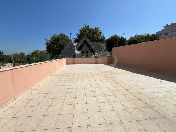 Loja para Venda em Póvoa de Santa Iria e Forte da Casa Foto 12