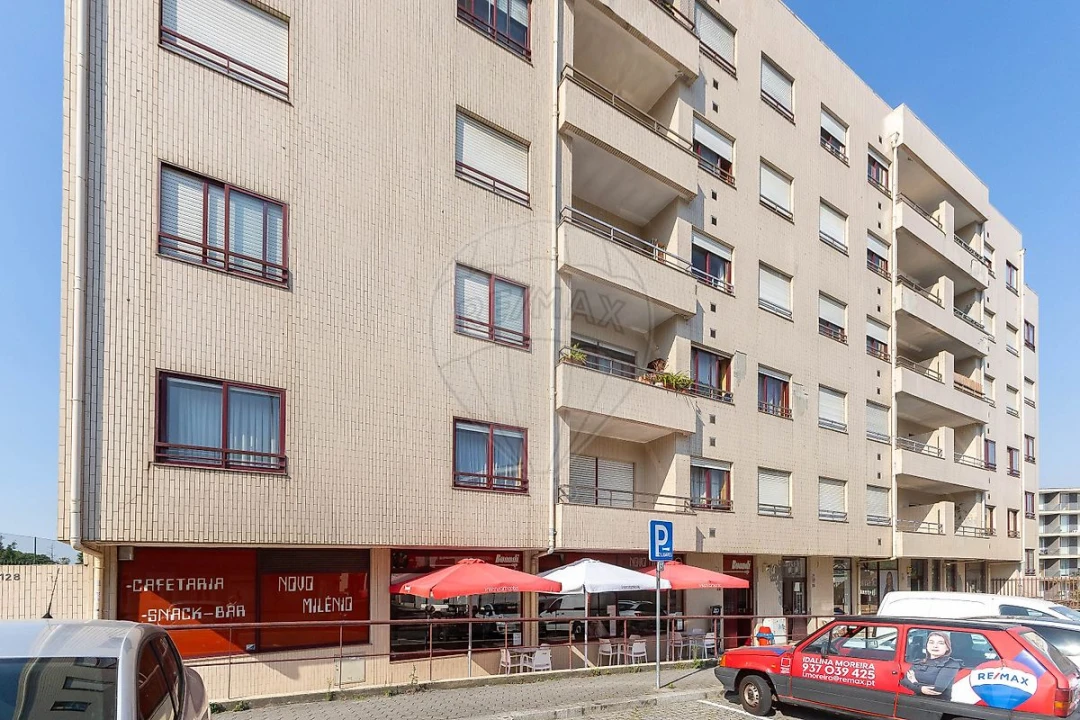 Negócio para Venda em Santa Marinha e São Pedro da Afurada Foto 3