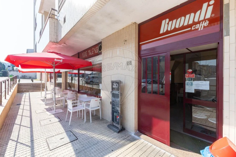 Negócio para Venda em Santa Marinha e São Pedro da Afurada Foto 5