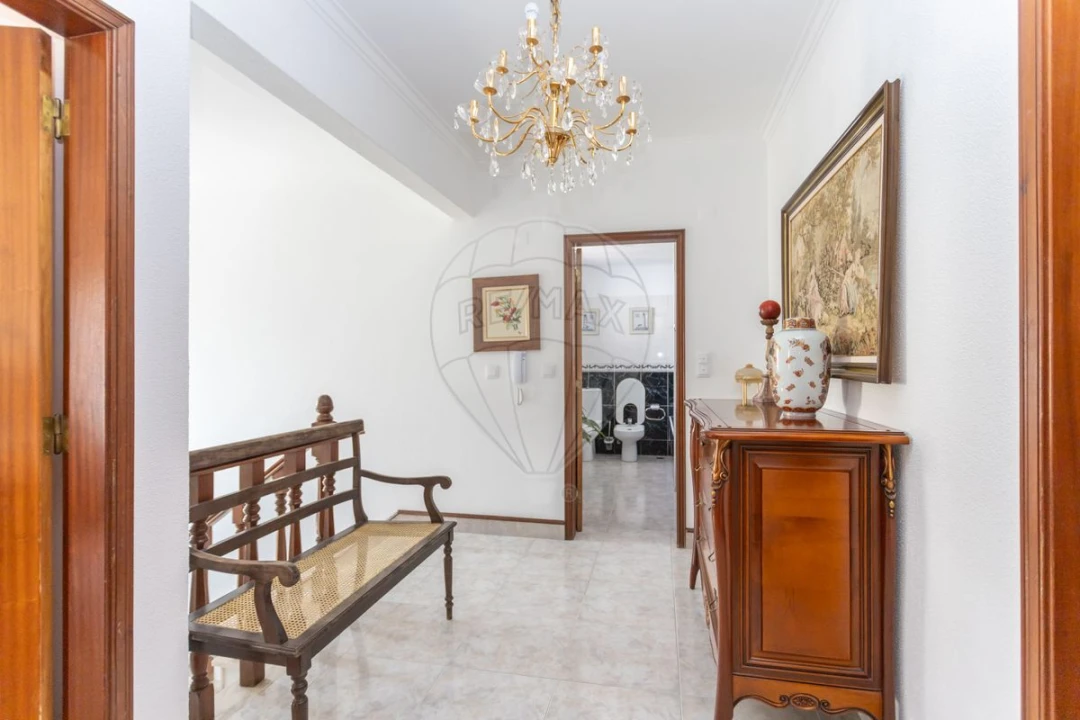 Moradia T4 para Venda em Seixal, Arrentela e Aldeia de Paio Pires Foto 16