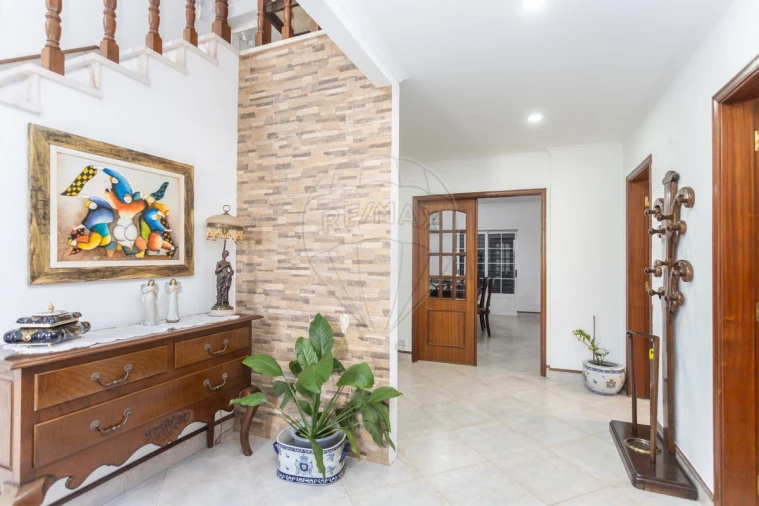 Moradia T4 para Venda em Seixal, Arrentela e Aldeia de Paio Pires Foto 4