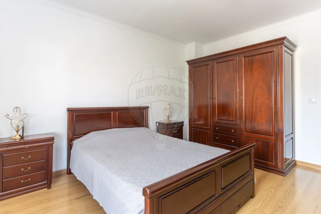 Moradia T4 para Venda em Seixal, Arrentela e Aldeia de Paio Pires Foto 22