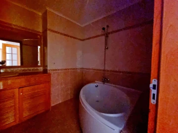 Apartamento T3 para Venda em Santa Maria e São Miguel, São Martinho, São Pedro Penaferrim