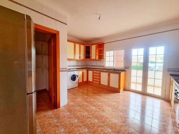 Apartamento T3 para Venda em Santa Maria e São Miguel, São Martinho, São Pedro Penaferrim