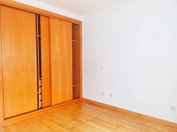 Apartamento T3 para Venda em Santa Maria e São Miguel, São Martinho, São Pedro Penaferrim Foto 24