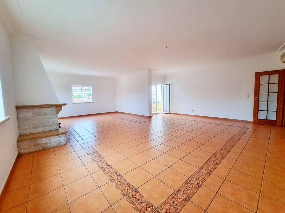 Apartamento T3 para Venda em Santa Maria e São Miguel, São Martinho, São Pedro Penaferrim Foto 5