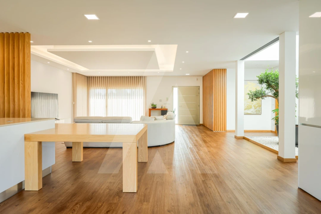 Moradia T3 para Venda em Palhaça Foto 7