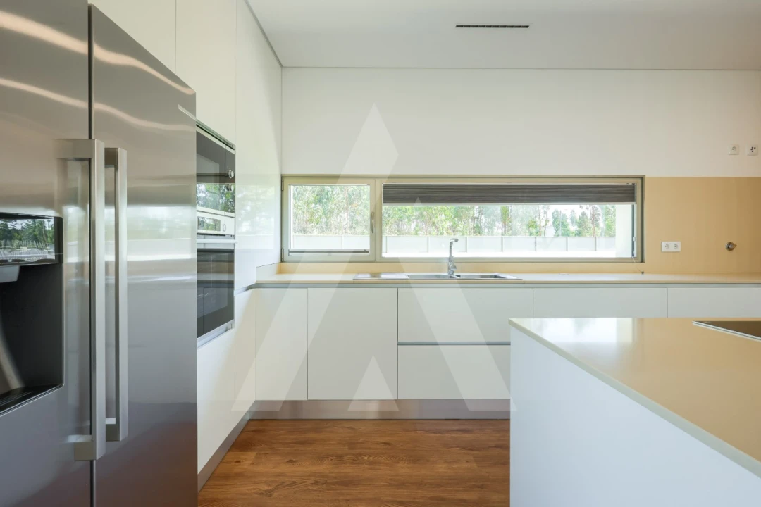 Moradia T3 para Venda em Palhaça Foto 12