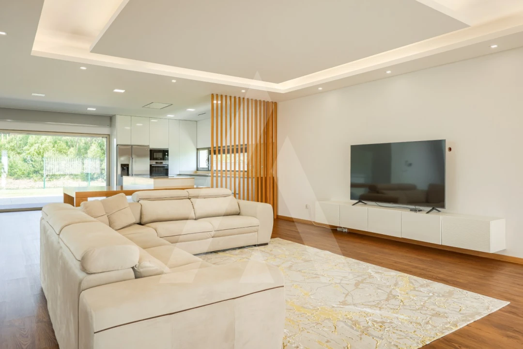 Moradia T3 para Venda em Palhaça Foto 17