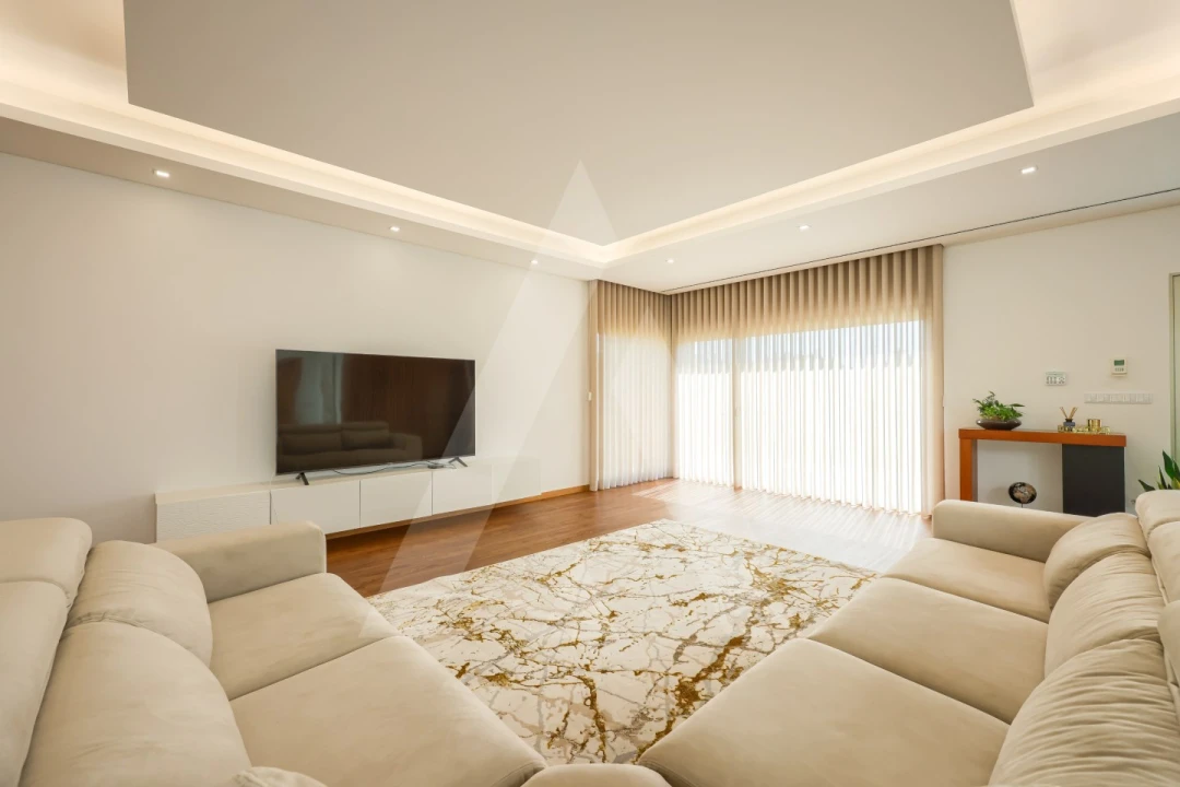 Moradia T3 para Venda em Palhaça Foto 19