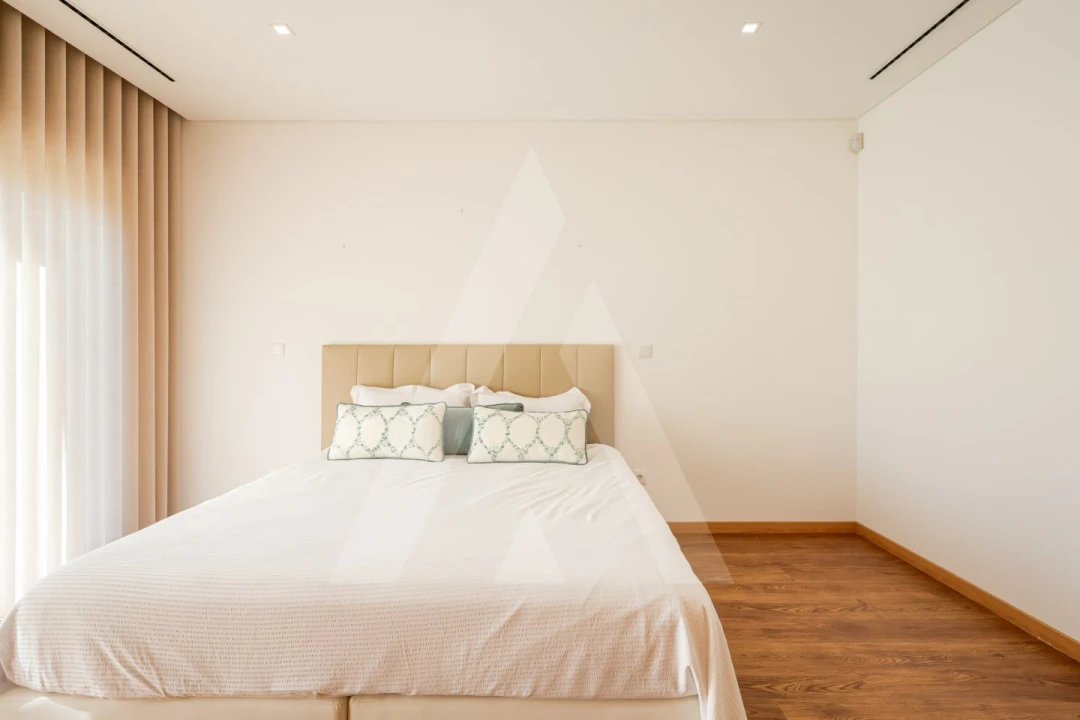 Moradia T3 para Venda em Palhaça Foto 24