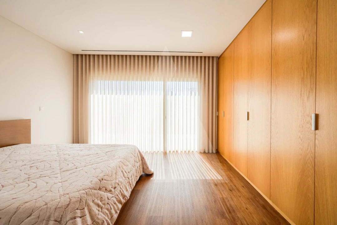 Moradia T3 para Venda em Palhaça Foto 32