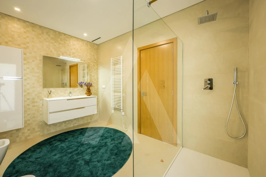 Moradia T3 para Venda em Palhaça Foto 33