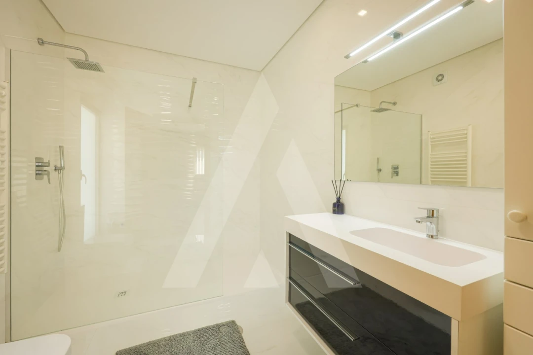 Moradia T3 para Venda em Palhaça Foto 43