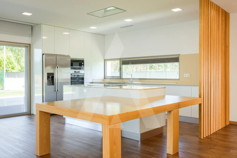 Moradia T3 para Venda em Palhaça Foto 11