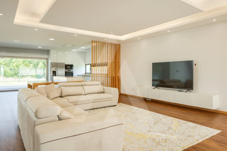 Moradia T3 para Venda em Palhaça Foto 17