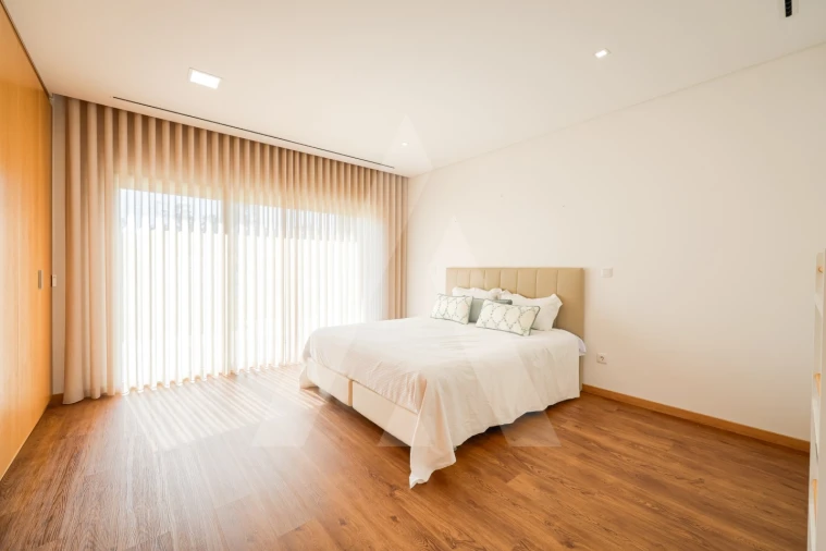 Moradia T3 para Venda em Palhaça Foto 25