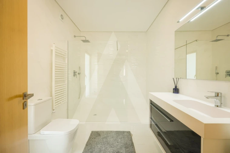 Moradia T3 para Venda em Palhaça Foto 42