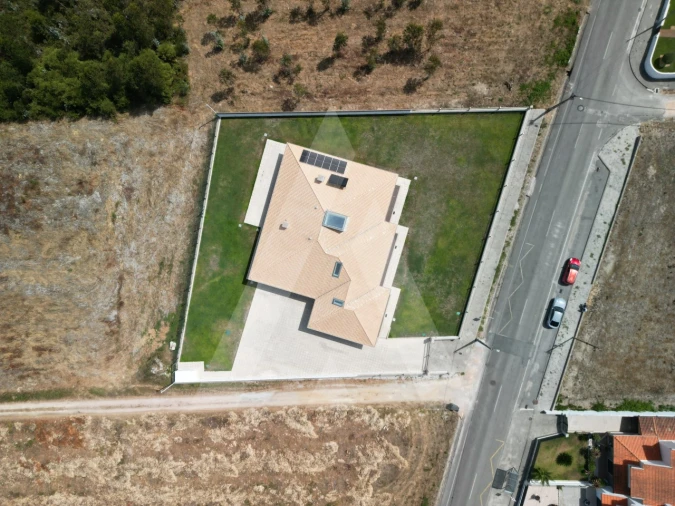 Moradia T3 para Venda em Palhaça Foto 68