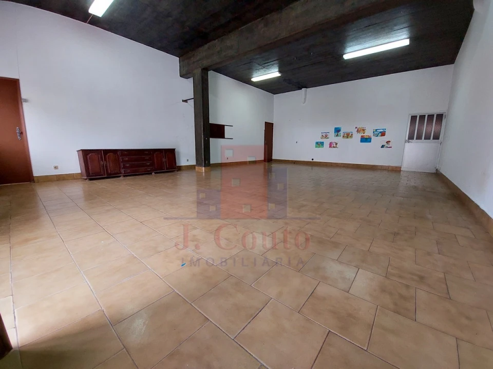 Moradia T4 para Venda em Vimeiro Foto 21