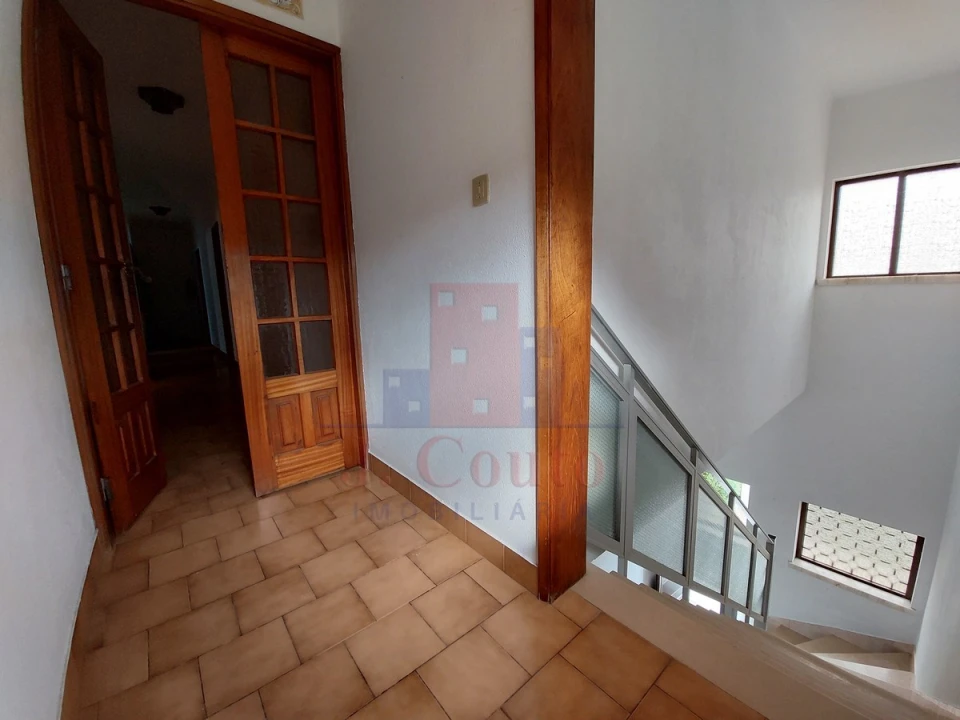Moradia T4 para Venda em Vimeiro Foto 22