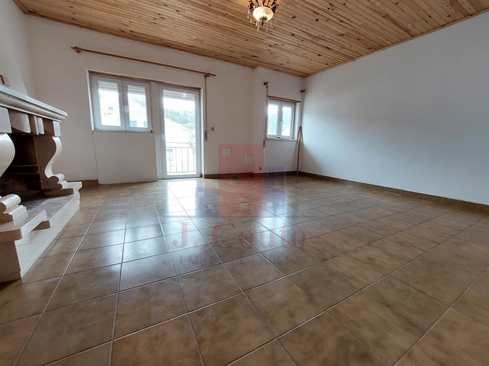 Moradia T4 para Venda em Vimeiro Foto 25