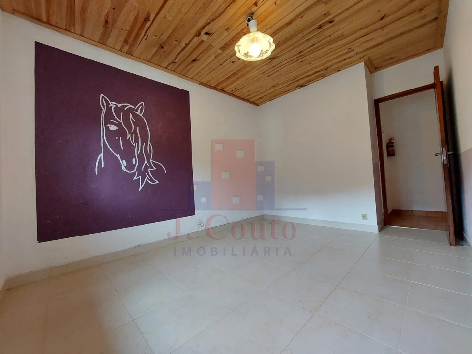 Moradia T4 para Venda em Vimeiro Foto 33