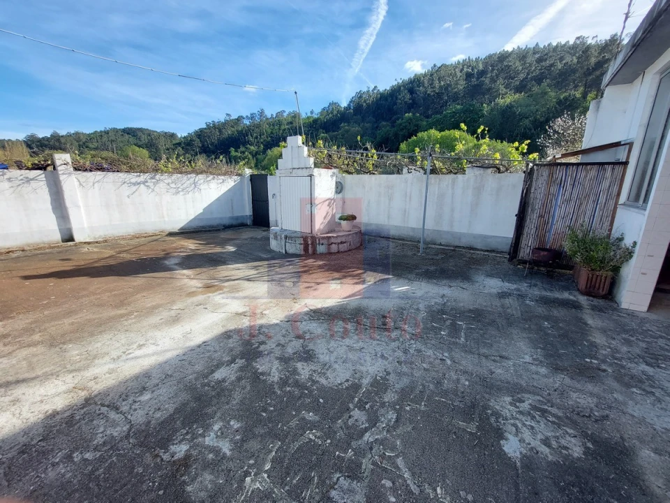 Moradia T4 para Venda em Vimeiro Foto 46