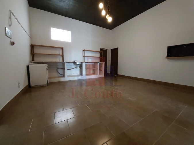 Moradia T4 para Venda em Vimeiro Foto 15