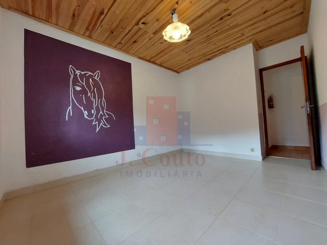 Moradia T4 para Venda em Vimeiro Foto 33